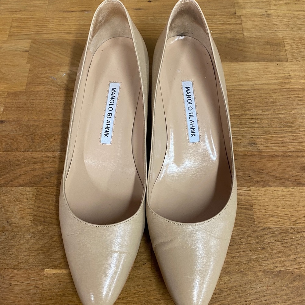 Fantastic condition Manolo Blahnik pumps